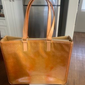 SOLD!!! Authentic Louis Vuitton Colombus MM